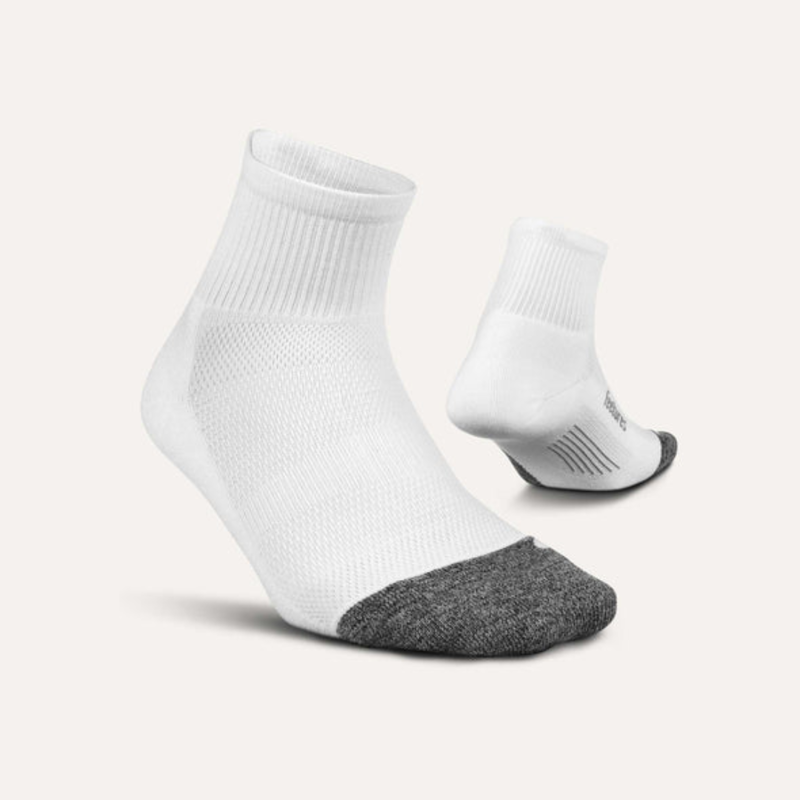 Feetures Elite Light Cushion Quarter Socks White-1